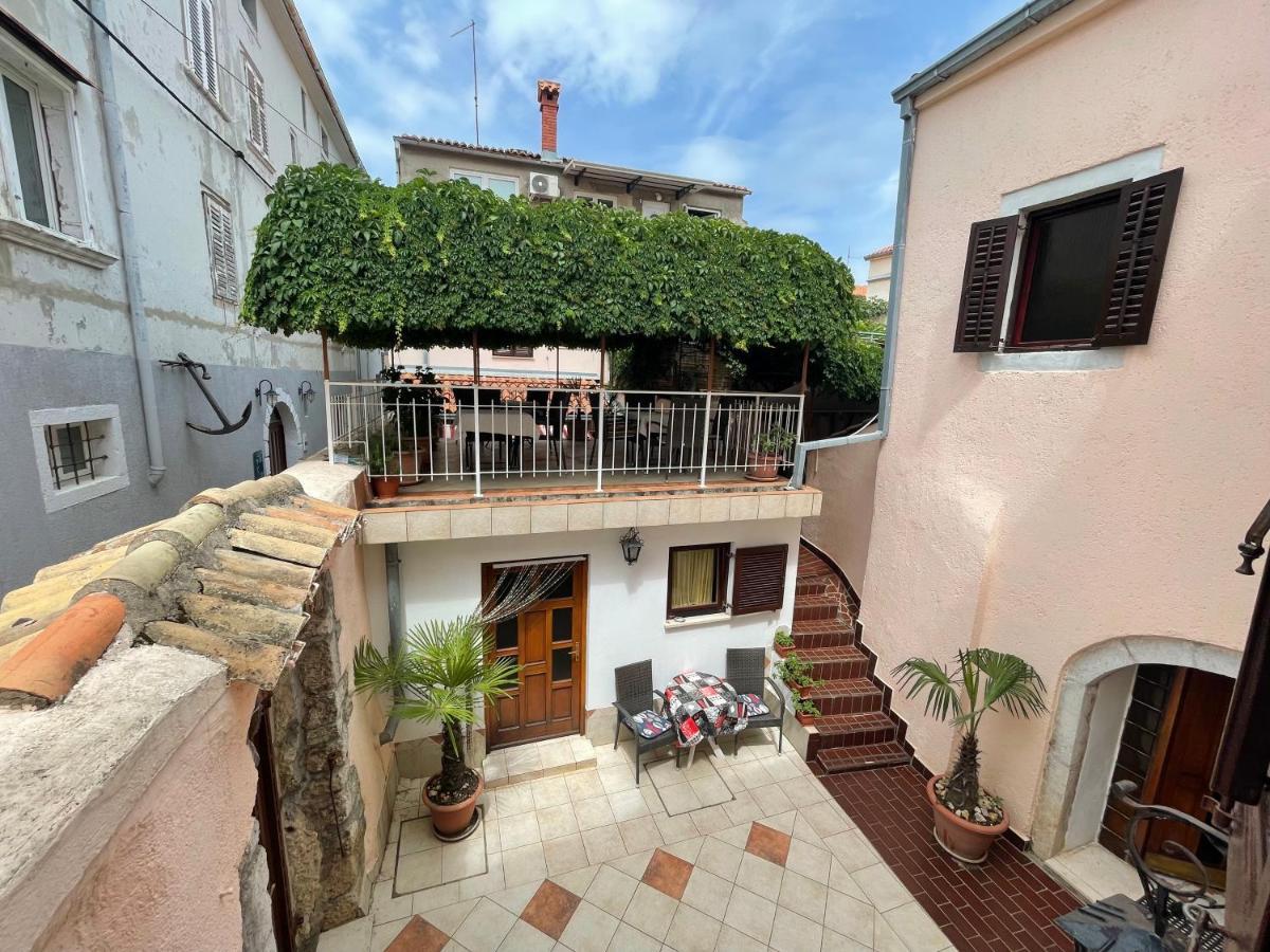 Appartement Casa Di Nives à Krk Town Extérieur photo